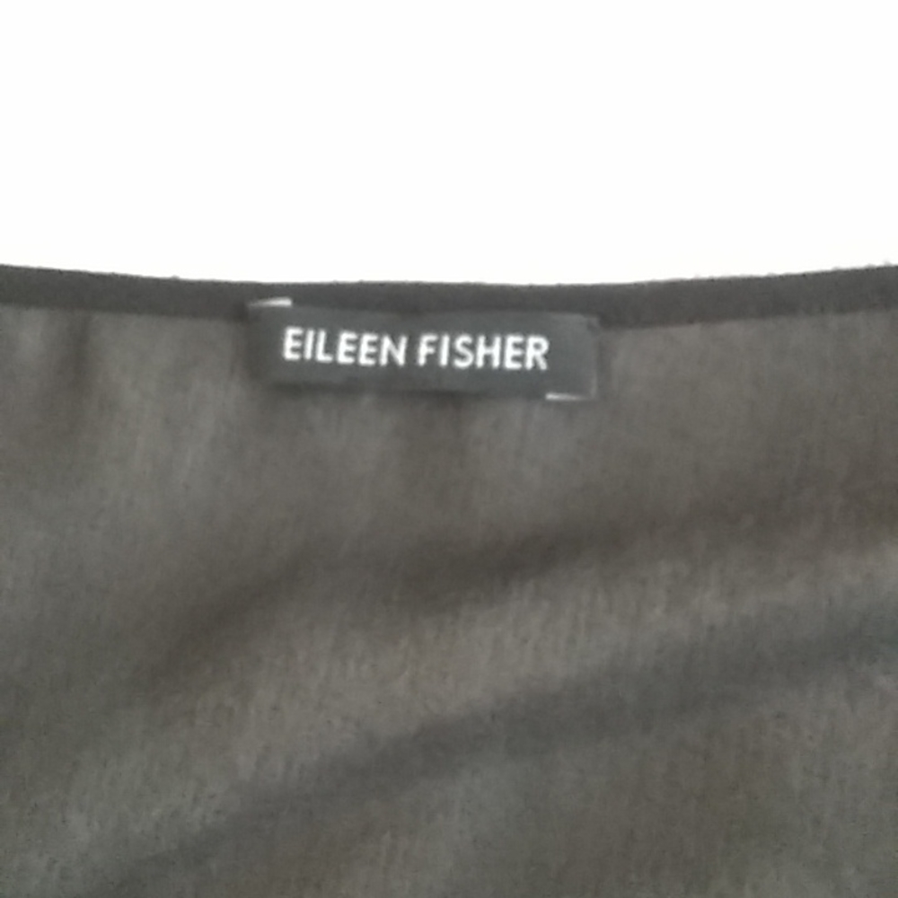 Vest - Picture 3 of 4